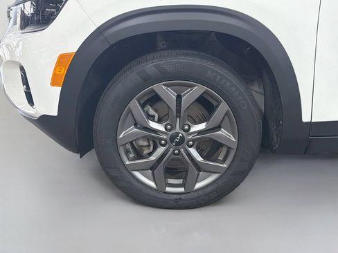 Used 2024 Kia Seltos S AWD/4WD image 32