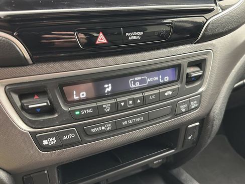 Used 2025 Honda Ridgeline RTL image 23