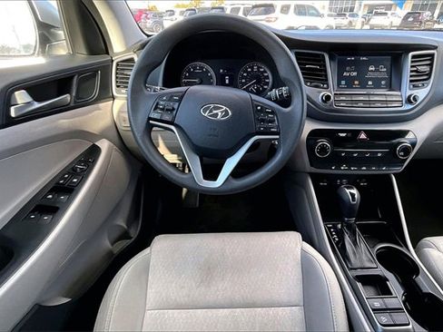Used 2018 Hyundai Tucson SEL image 8