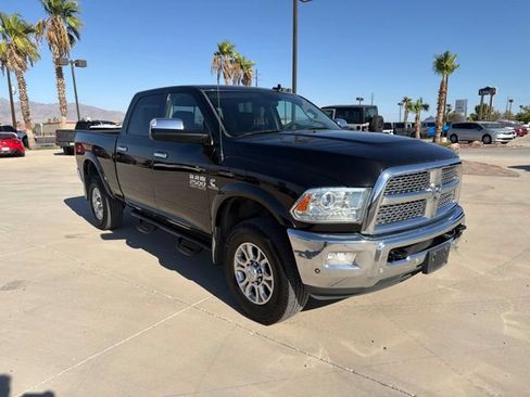 Used 2018 RAM 2500 Laramie AWD/4WD image 2