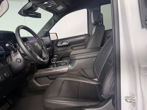 Used 2023 Chevrolet Silverado 1500 LTZ AWD/4WD image 15