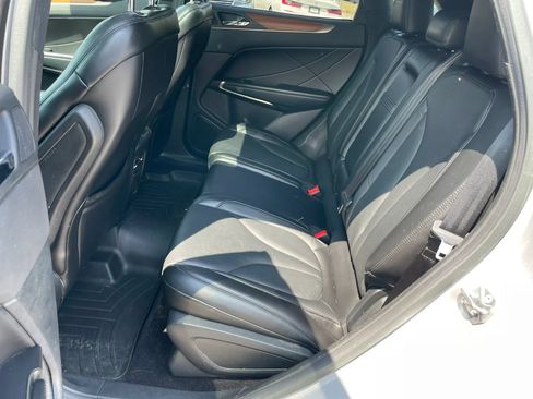 Used 2017 Lincoln MKC Reserve w/ Lincoln MKC Climate Package AWD/4WD image 18