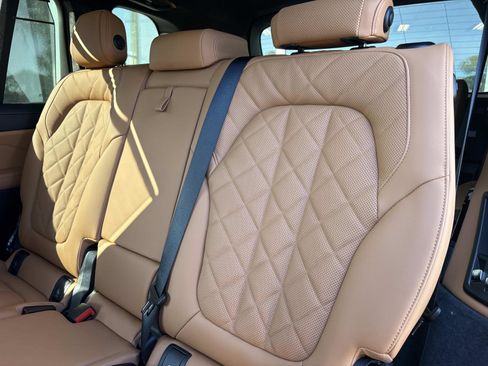 New 2026 BMW X7 xDrive40i w/ Premium Package image 14