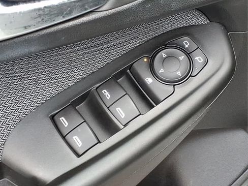 Used 2022 Chevrolet TrailBlazer LT w/ Convenience Package FWD image 16
