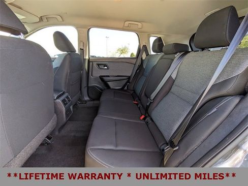 Used 2023 Nissan Rogue SV image 15