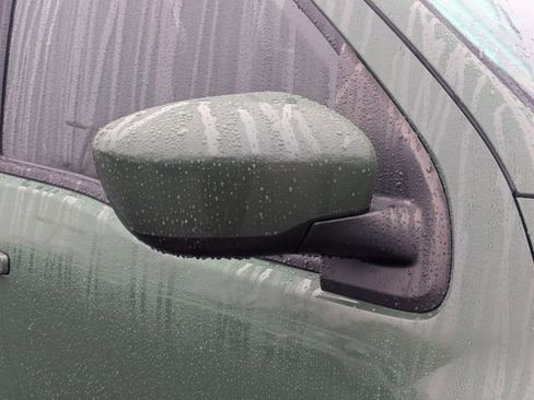 Used 2022 Nissan Frontier SV image 12