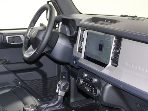 New 2025 Ford Bronco Outer Banks image 30