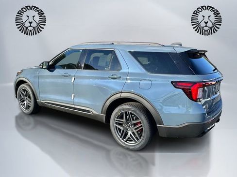 New 2026 Ford Explorer ST-Line w/ ST-Line Street Pack image 7