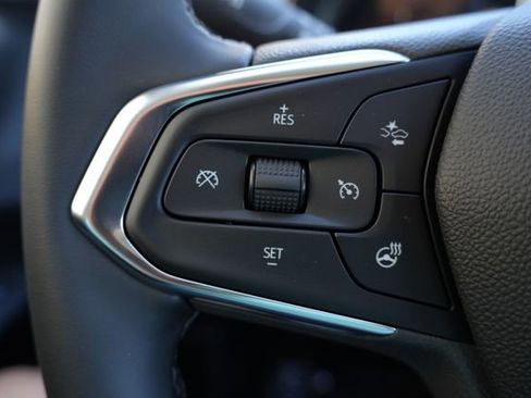 New 2026 Chevrolet Trax ACTIV w/ Sunroof Package FWD image 20