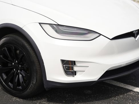Used 2020 Tesla Model X Long Range AWD/4WD image 43