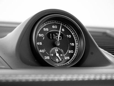 New 2026 Porsche Macan Turbo image 17