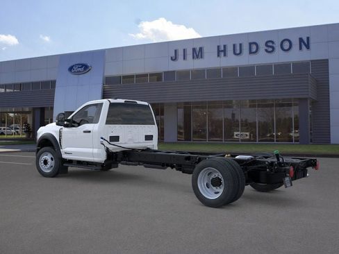 New 2026 Ford F550 2WD Regular Cab Super Duty image 4