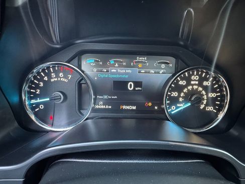 Used 2019 Ford F150 Lariat w/ Equipment Group 502A Luxury AWD/4WD image 20