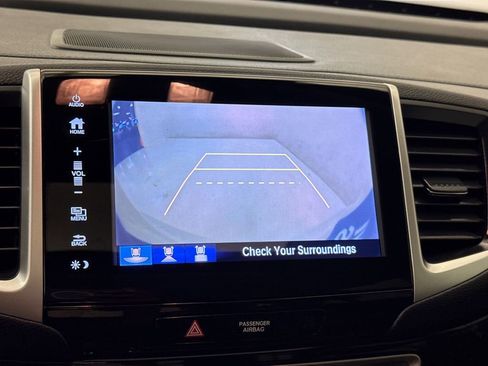 Used 2018 Honda Pilot Touring image 26