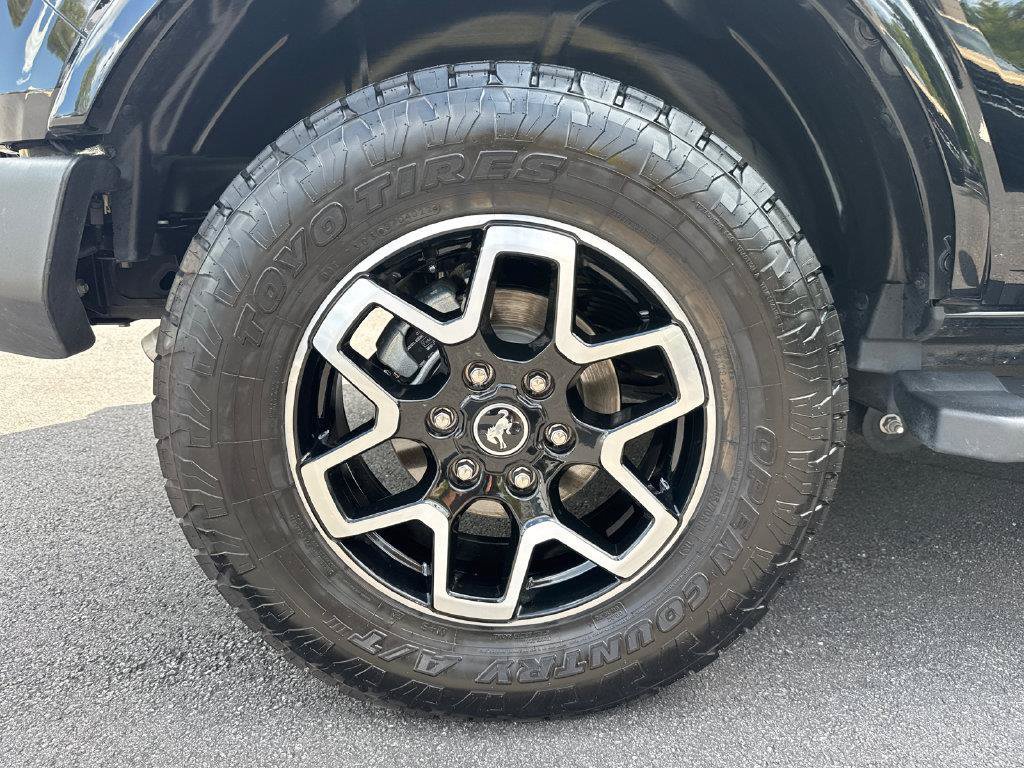 Used 2023 Ford Bronco Outer Banks AWD/4WD image 16