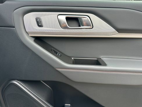 New 2026 Ford Explorer Active image 18