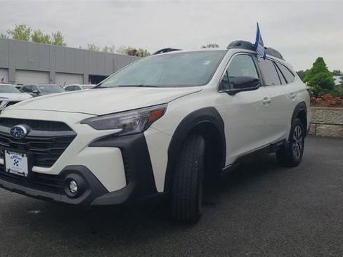 Certified 2025 Subaru Outback Premium AWD/4WD image 3