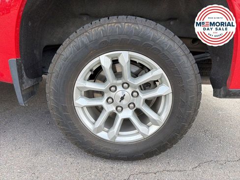 Used 2023 Chevrolet Silverado 1500 RST AWD/4WD image 29