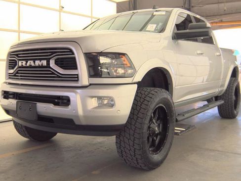 Used 2018 RAM 2500 Big Horn w/ Sport Appearance Group AWD/4WD image 4