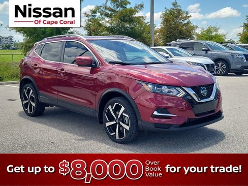 Used 2022 Nissan Rogue Sport SL FWD image 1
