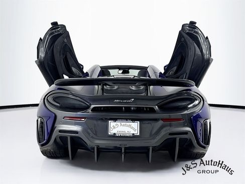 Used 2020 McLaren 600LT Spider RWD image 6
