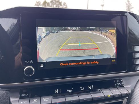 Certified 2025 Toyota Camry SE w/ Convenience Package image 11