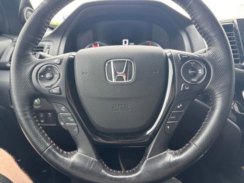 Certified 2021 Honda Ridgeline Black Edition image 16