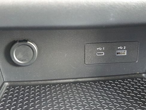 Used 2025 Nissan Pathfinder SV FWD image 19