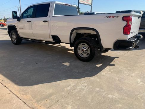 Used 2021 Chevrolet Silverado 2500 W/T w/ WT Convenience Package AWD/4WD image 4