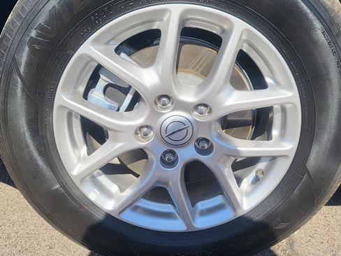 Used 2026 Chrysler Pacifica Select FWD image 16