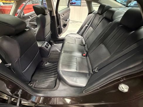 Used 2018 Honda Accord Touring image 55