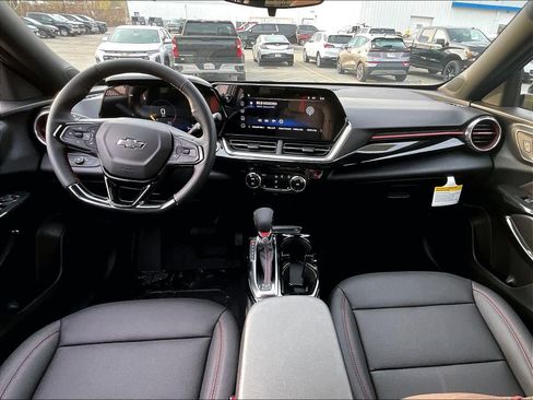 New 2026 Chevrolet Trax RS w/ Sunroof Package FWD image 12