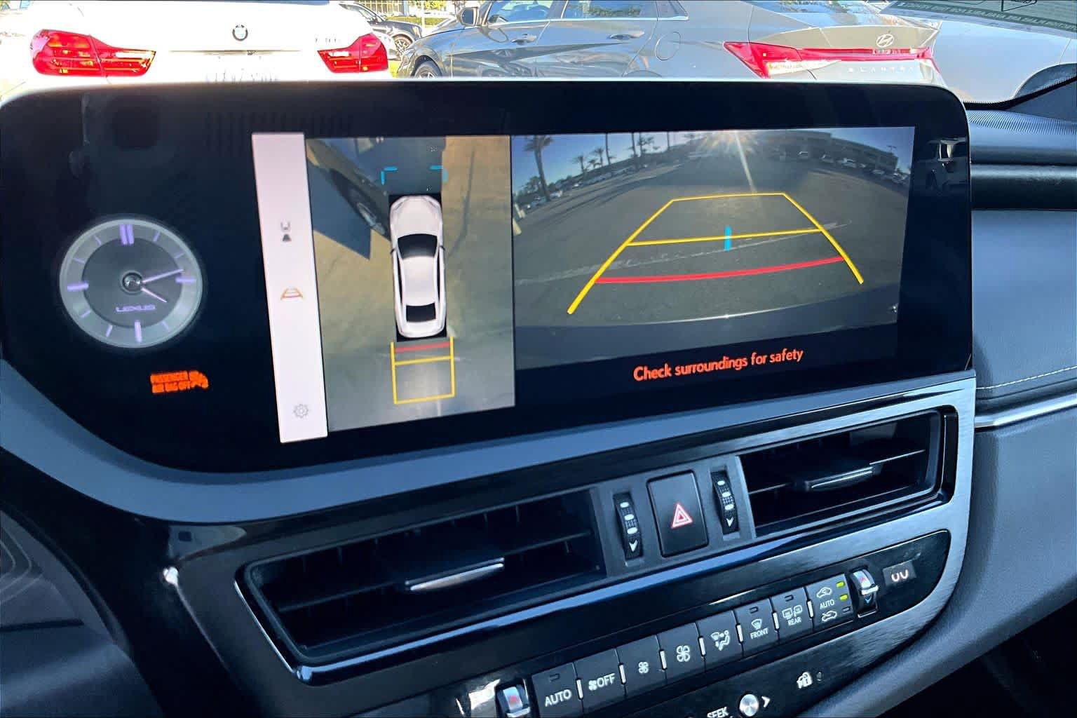 Used 2023 Lexus ES 300h w/ Accessory Package (Z1) FWD image 25