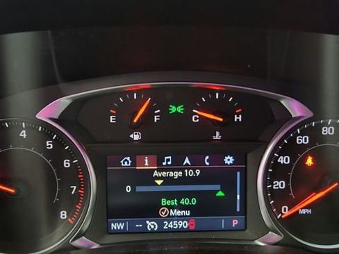 Used 2025 Chevrolet Blazer LT image 10