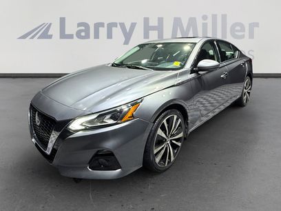 Used 2021 Nissan Altima 2.5 Platinum