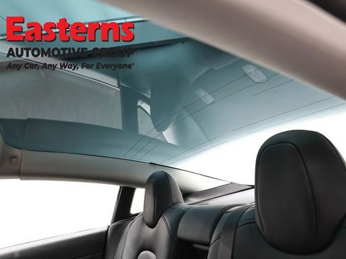 Used 2023 Tesla Model 3 Standard Range image 32