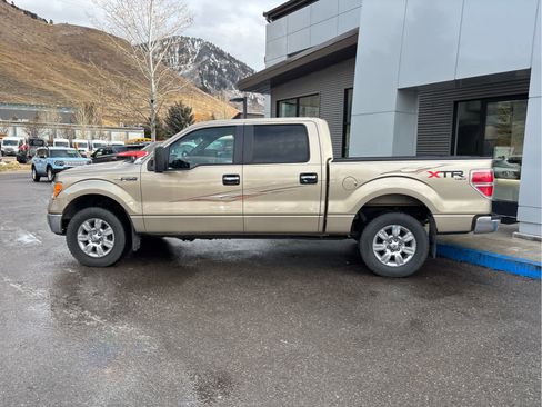 Used 2012 Ford F150 XLT w/ XTR Pkg image 5