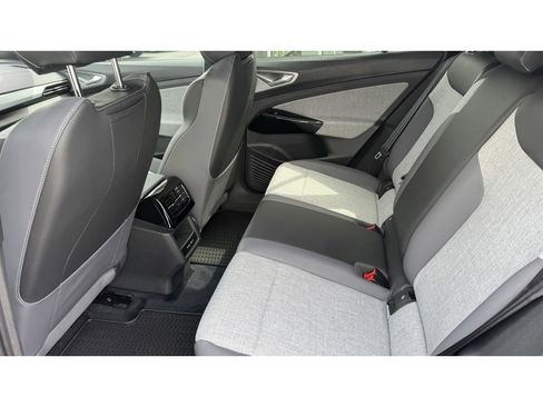 New 2026 Volkswagen ID.4 Pro AWD/4WD image 9