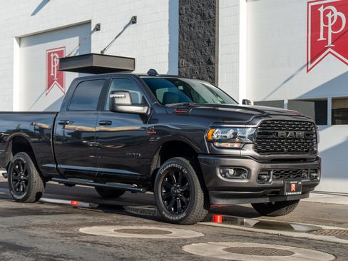 Used 2024 RAM 2500 Big Horn w/ Night Edition AWD/4WD image 44