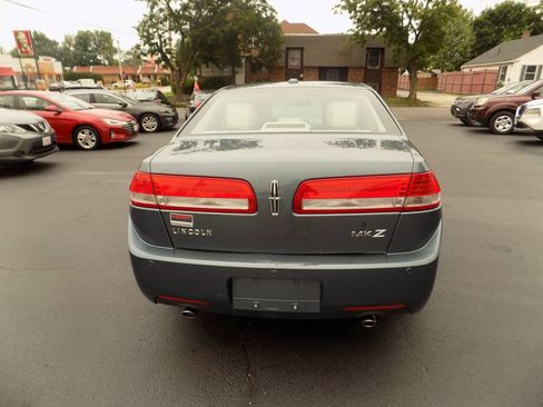 Used 2011 Lincoln MKZ FWD image 5