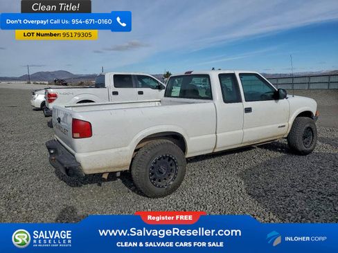 Used 2001 Chevrolet S10 Pickup 4x4 Extended Cab w/ Comfort Convenience Pkg image 4