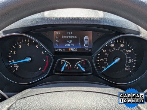 Used 2018 Ford Escape SE w/ SE Sync 3 Package AWD/4WD image 30