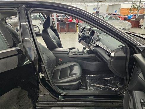 Used 2019 Nissan Altima 2.5 SL FWD image 31
