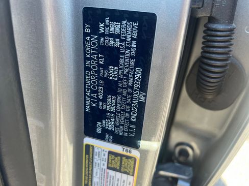 Used 2025 Kia Soul LX w/ LX Technology Package image 23