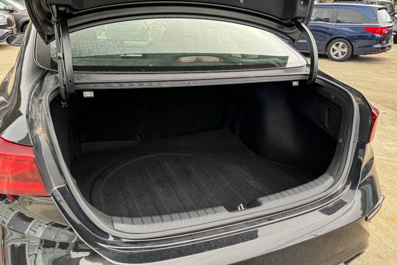 Used 2019 Kia Forte LXS FWD image 13