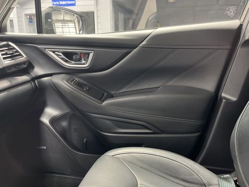 Used 2019 Subaru Forester Touring image 16