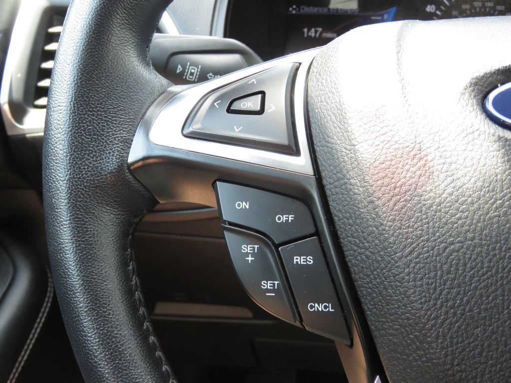 Used 2023 Ford Edge Titanium w/ Cargo Accessory Package AWD/4WD image 22