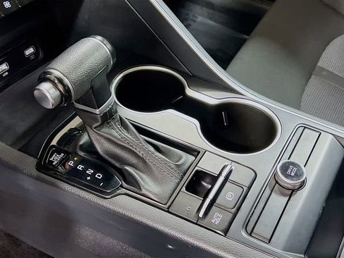 Used 2023 Kia K5 LXS image 16