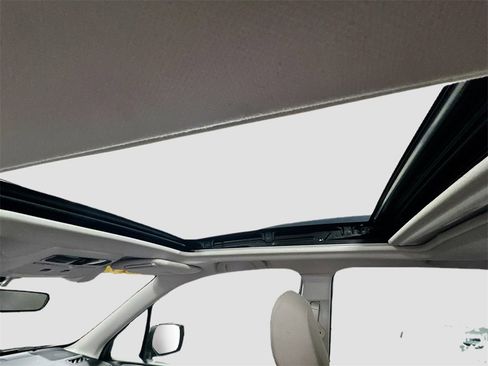 Used 2017 Subaru Forester 2.5i Premium image 19