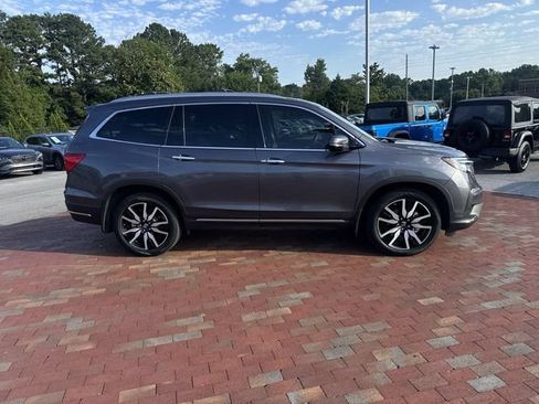 Certified 2022 Honda Pilot Touring image 16